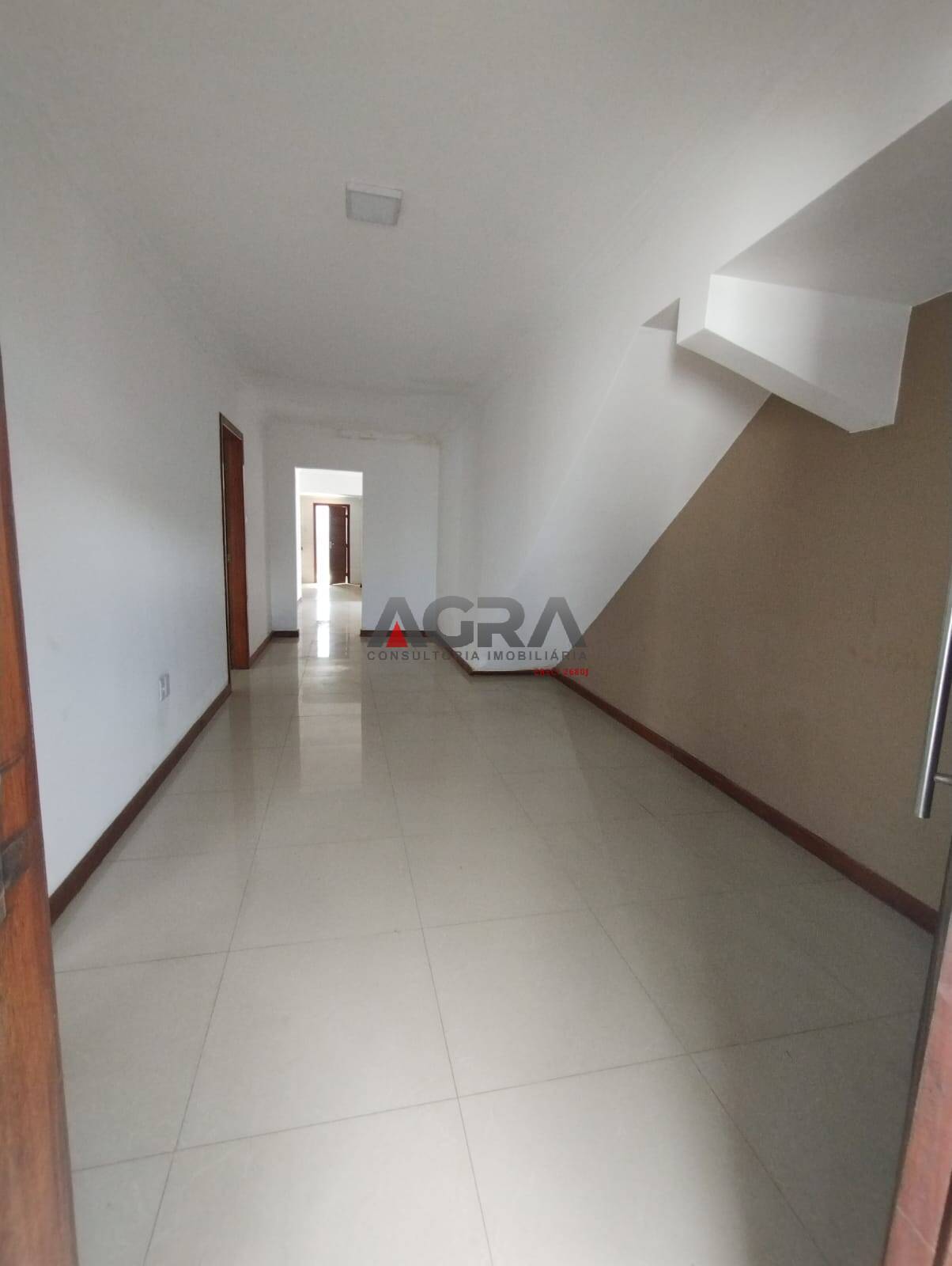 Casa à venda com 4 quartos, 200m² - Foto 7