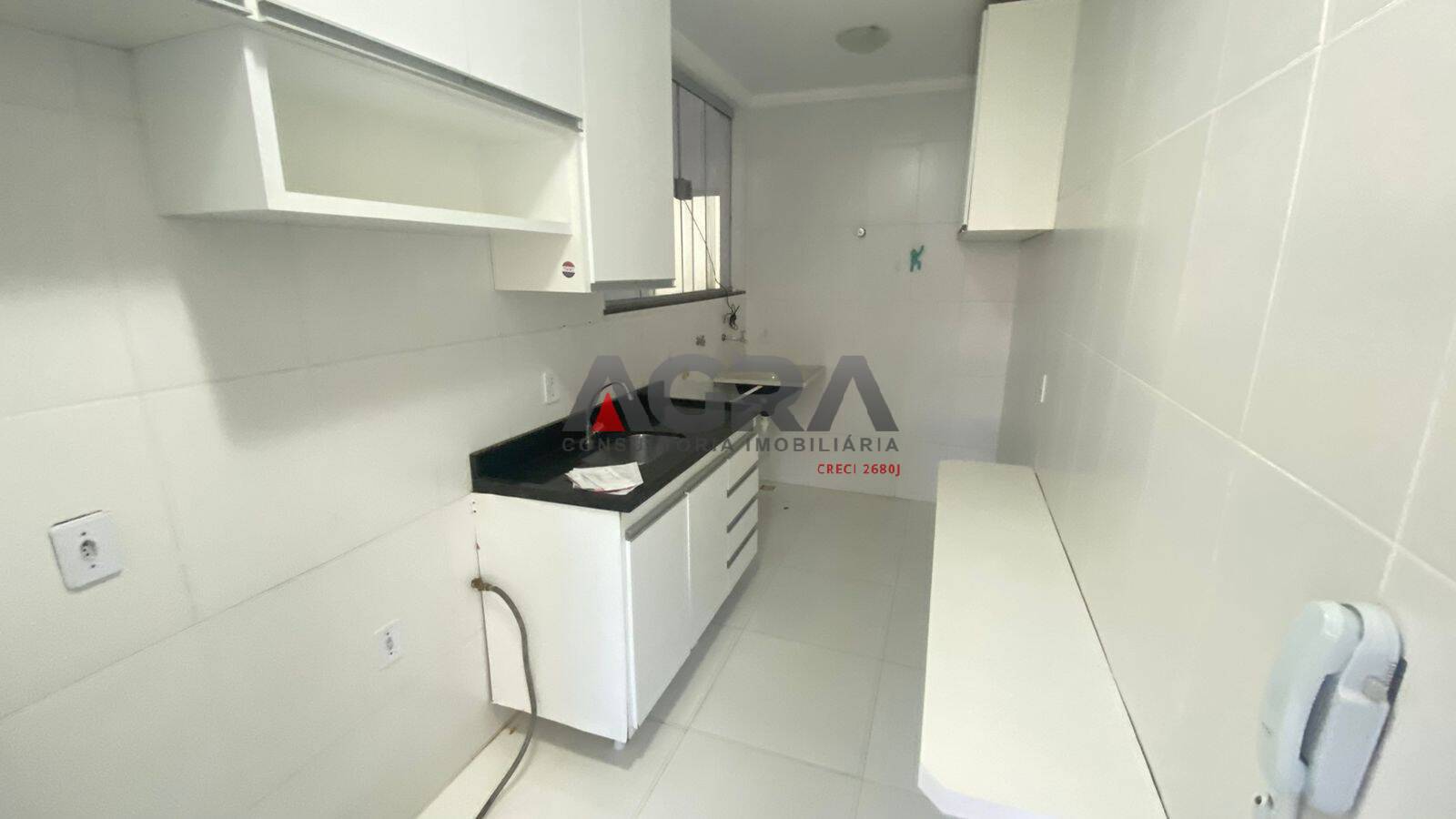 Apartamento à venda com 3 quartos, 80m² - Foto 4